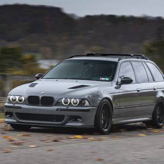 BMW E39 Touring wallpaper