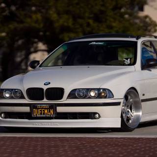 BMW E39 Touring wallpaper