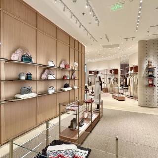 Loro Piana wallpaper