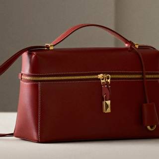 Loro Piana wallpaper