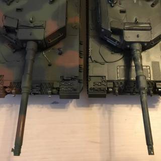 Italeri Leopard 2A4 wallpaper