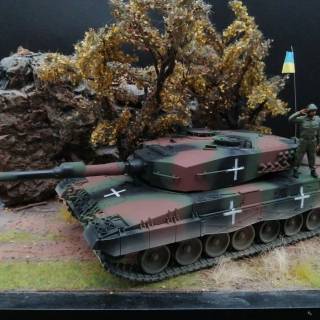 Italeri Leopard 2A4 wallpaper