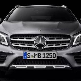 Mercedes-Benz GLA 250 wallpaper