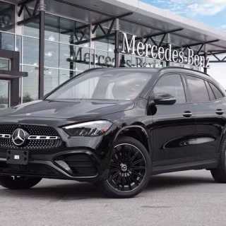 Mercedes-Benz GLA 250 wallpaper