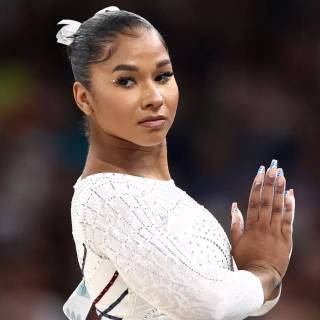 Jordan Chiles wallpaper