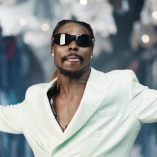 Asake desktop wallpaper