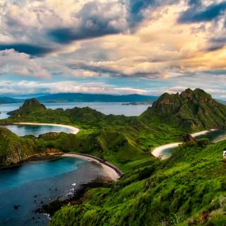 Padar Island wallpaper