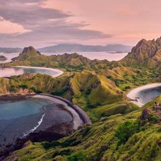 Padar Island wallpaper