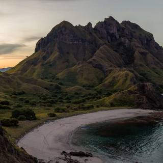 Padar Island wallpaper