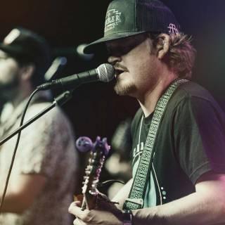 Treaty Oak Revival wallpaper