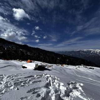 Kedarkantha wallpaper