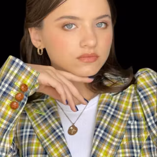 Madeleine McGraw wallpaper