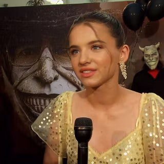 Madeleine McGraw wallpaper