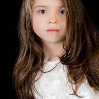 Madeleine McGraw wallpaper