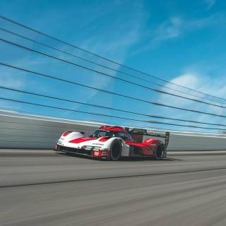 Porsche sunny day 4k wallpaper