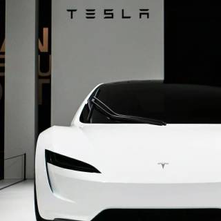 Tesla Roadster iPhone wallpaper
