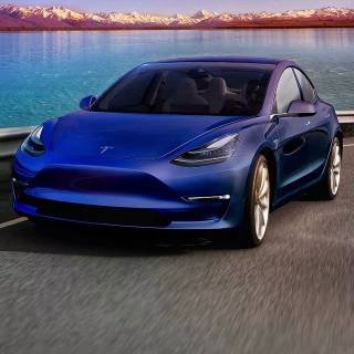 Tesla Roadster iPhone wallpaper