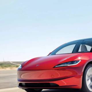 Tesla Roadster iPhone wallpaper