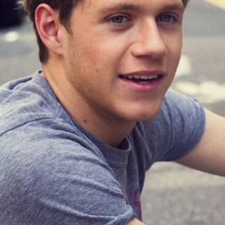 Niall Horan iPhone wallpaper