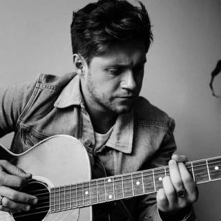 Niall Horan iPhone wallpaper