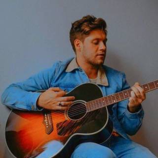 Niall Horan iPhone wallpaper