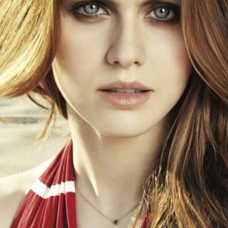 Alexandra Daddario iPhone wallpaper