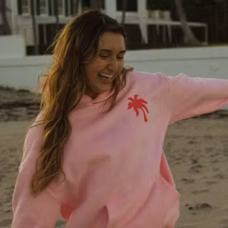 Pink Palm Puff wallpaper