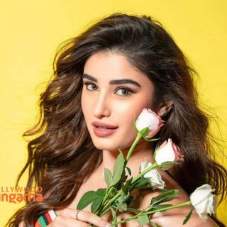 Rasha Thadani wallpaper