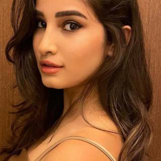 Rasha Thadani wallpaper