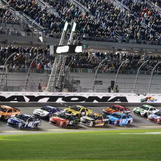 Race track 4k wallpaper