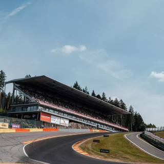 Race track 4k wallpaper