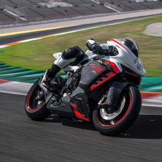 Race track 4k wallpaper