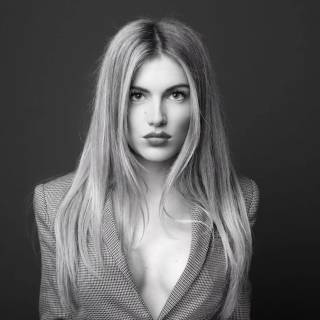 Girl black 4k wallpaper