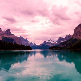 4k nostalgic wallpaper