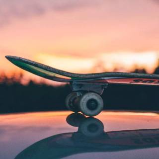 Skateboarding phone wallpaper