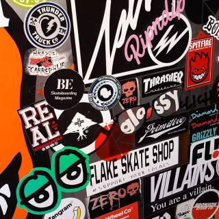 Skateboarding phone wallpaper