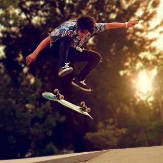 Skateboarding phone wallpaper