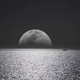 Full moon phone wallpaper