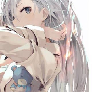 White haired anime girl desktop wallpaper