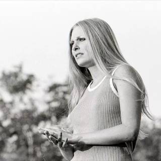 Sally Hardesty wallpaper