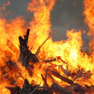 Gigantic fire wallpaper