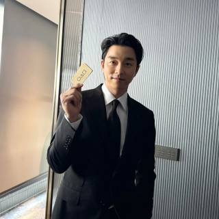 Squid Game The Salesman wallpaper