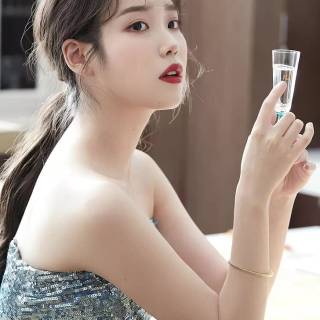 IU Celebrity wallpaper