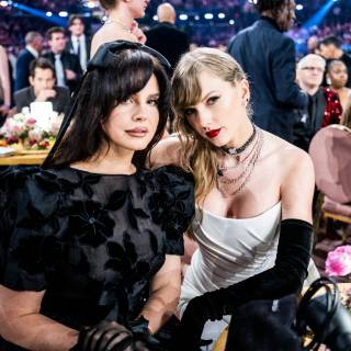 Taylor Swift x Lana Del Rey wallpaper