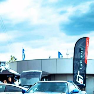 Nissan Skyline GTR R34 phone wallpaper