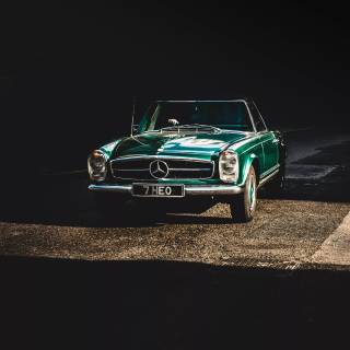 Retro car iPhone wallpaper