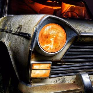 Old car iPhone wallpaper