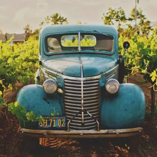 Old car iPhone wallpaper