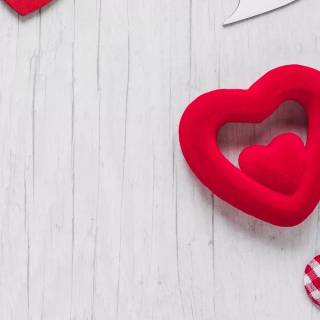 iPhone 11 love wallpaper