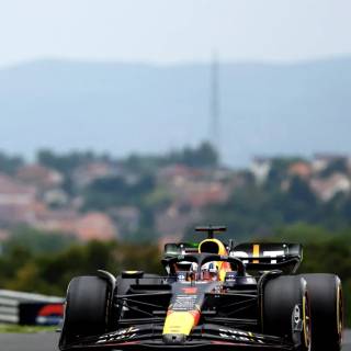 Max Verstappen 2025 phone wallpaper